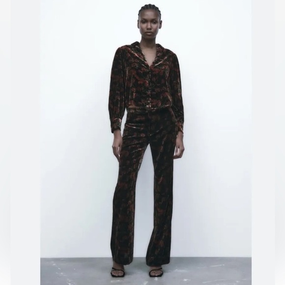 ZARA the Charlotte flare Pant floral black red size small - Picture 1 of 4